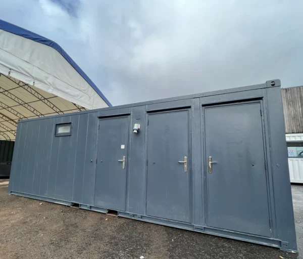 Toilet Block + Shower 24 x 9 Ft 4 + 1 Toilet Separate Shower Room Portable Building No 882