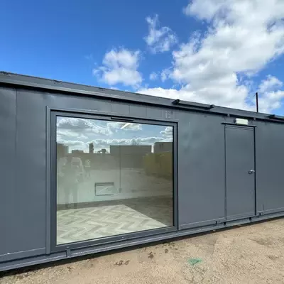 32x10ft Custom Cabin Office / Canteen with Picture Windows For Sale
