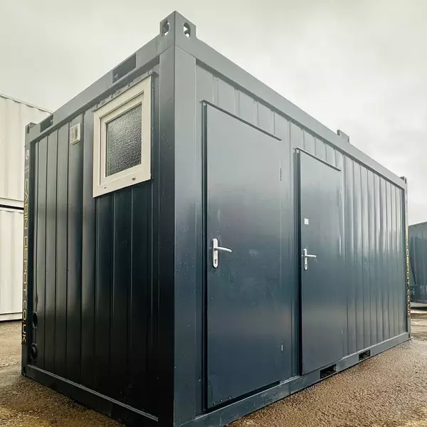 3+1 Toilet Block 16 x 9ft Anti-Vandal Portable Toilet Block Fully Refurbished for Sale