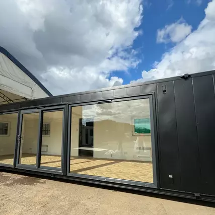32x10ft Custom Cabin Office / Canteen with Picture Windows For Sale